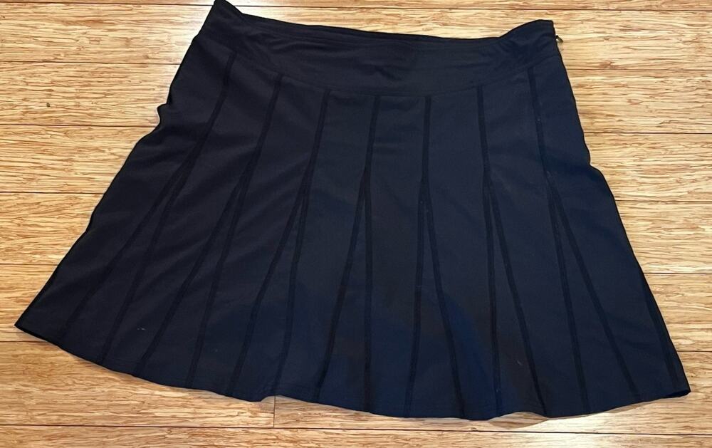 Athleta Skirt Black Athletic w/ Liner RN#54023 Women's Size 14 Spandex/ Poly